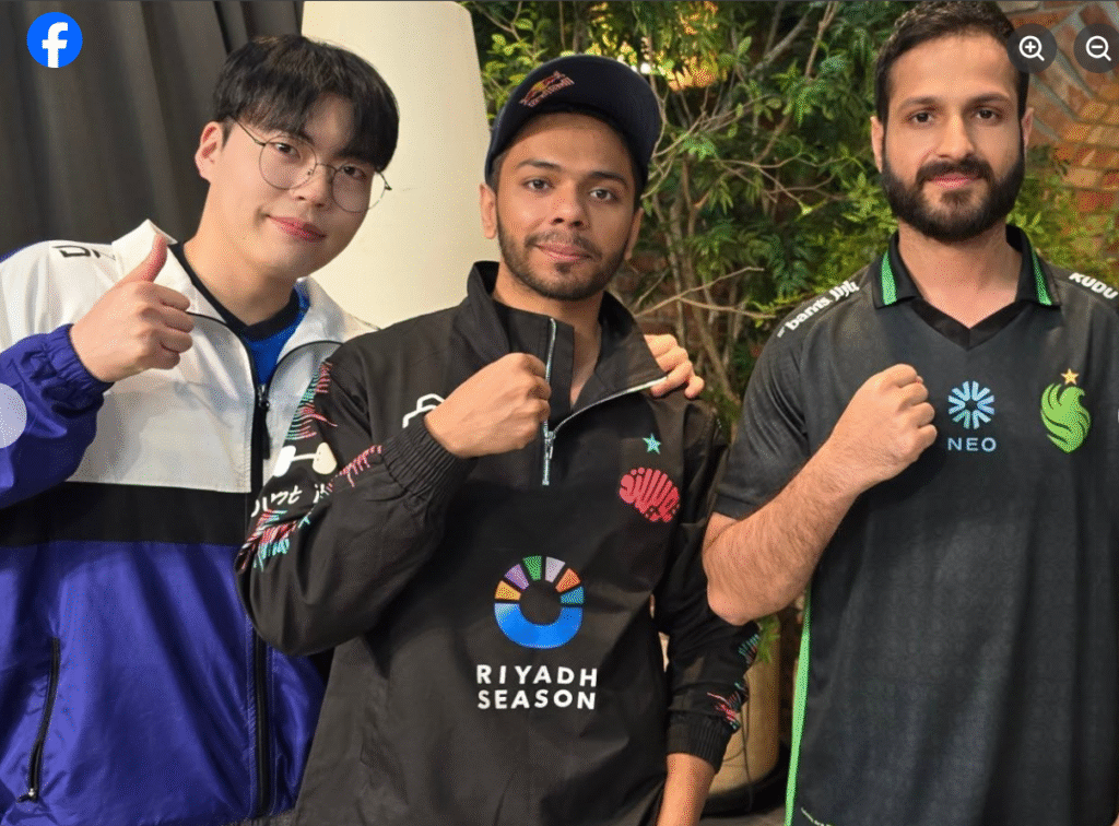 screenshot of Arslan Ash, Atif Butt and Ulsan from facebook page of Arslan Ash